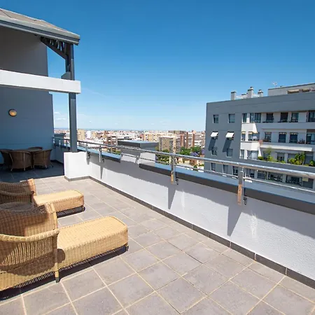 Center 4* Seville